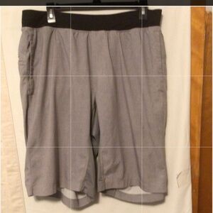 Lululemon Men’s Shorts SZ XL